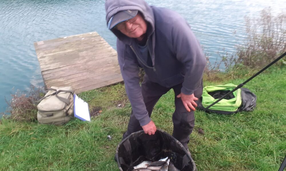 55403e6d-fb3f-40b6-b122-1e8b49592009